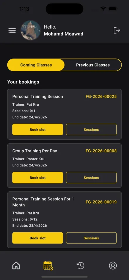 تطبيق Q-Fight Gym على شاشة هاتف — قائمة الحصص التدريبية المحجوزة للعضو
